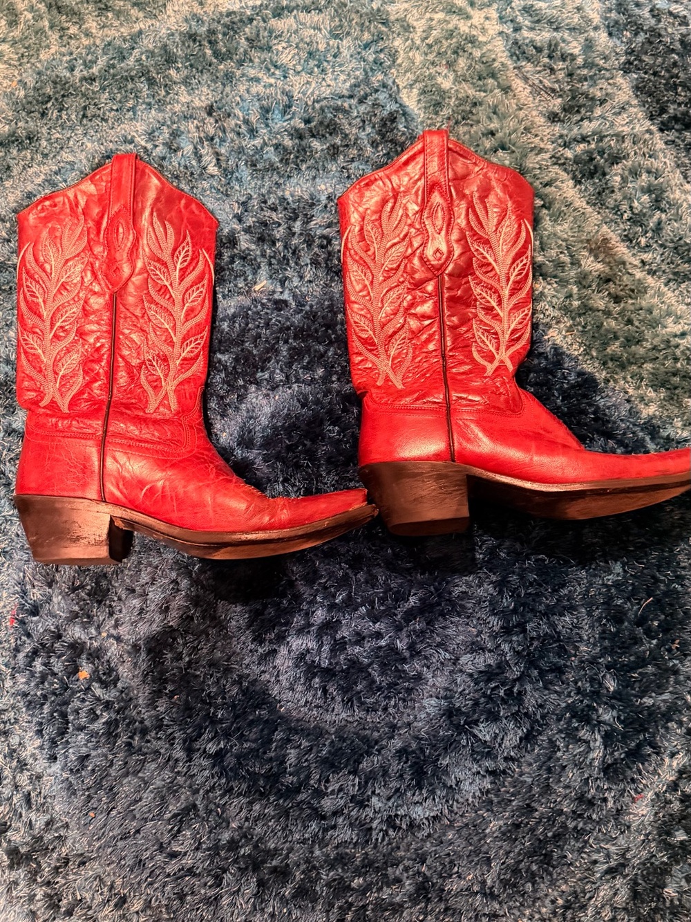 Old West Red Leather Western Heeled Boots with Leaf Embroidery